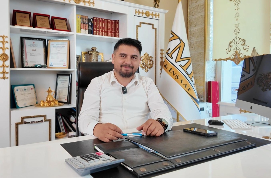 ZMK İnşaat & Arsa Ofisi Ekibi