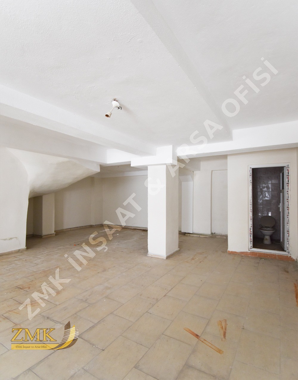 ESENYURT KIRAÇ DA KULLANIŞLI ACİL SATILIK DÜKKAN FIRSATI