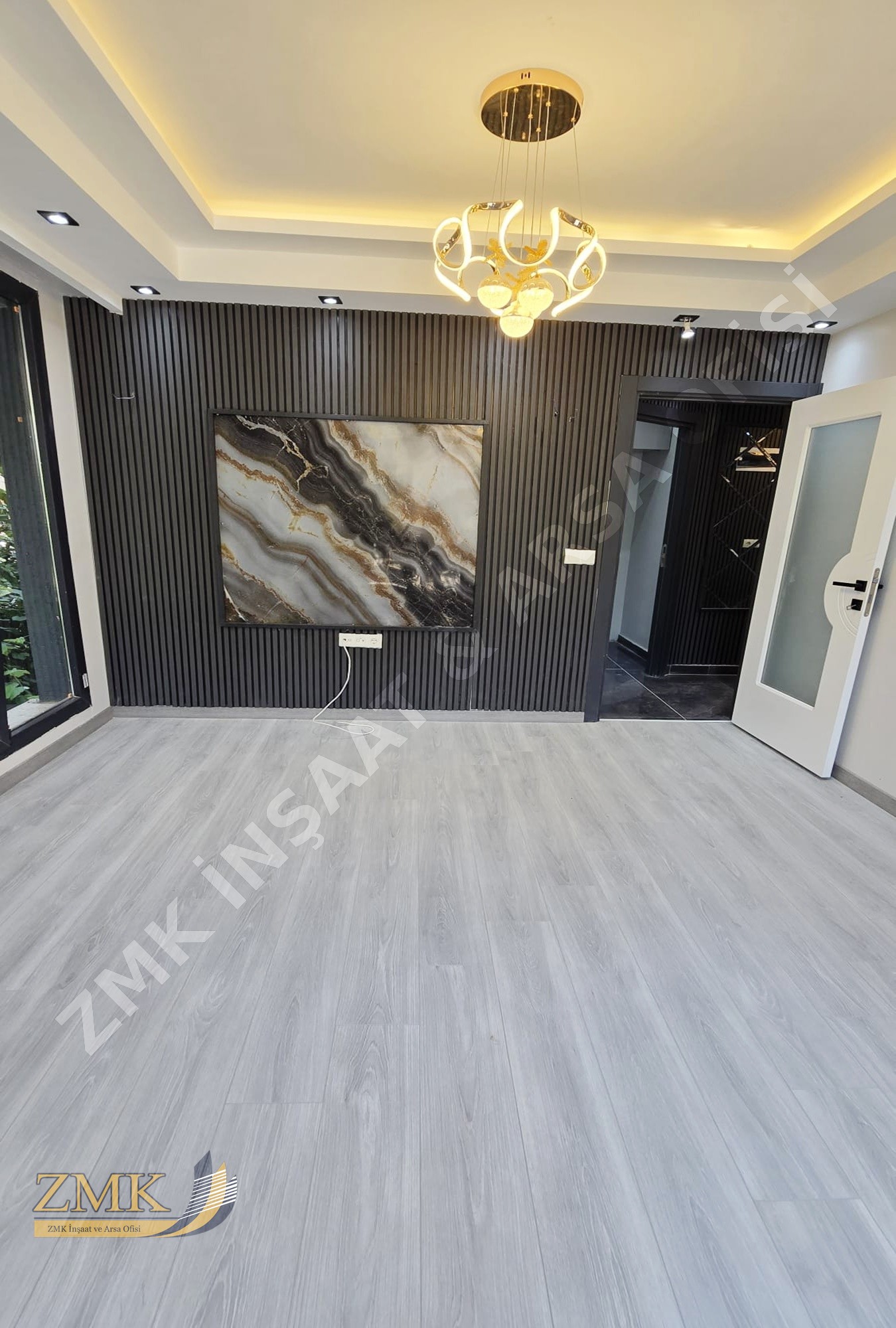 METROBÜSÜN DİBİNDE SIFIR 2+1 SATILIK YÜKSEK GİRİŞ