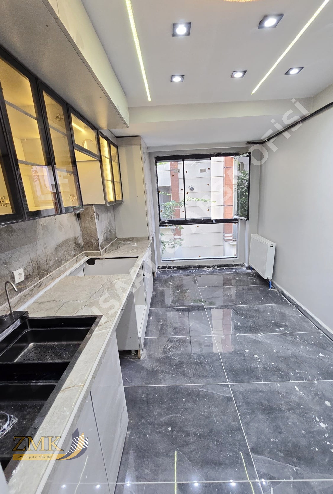 METROBÜSÜN DİBİNDE SIFIR 2+1 ARA KAT SATILIK DAİRE
